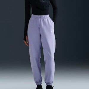 Nike Sportswear Phoenix Fleece, size xs, lavender, black logo